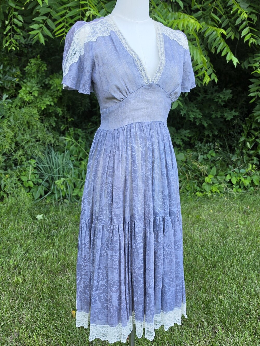 GUNNE SAX lace Trim Floral Midi Dress - Picture 4 of 11